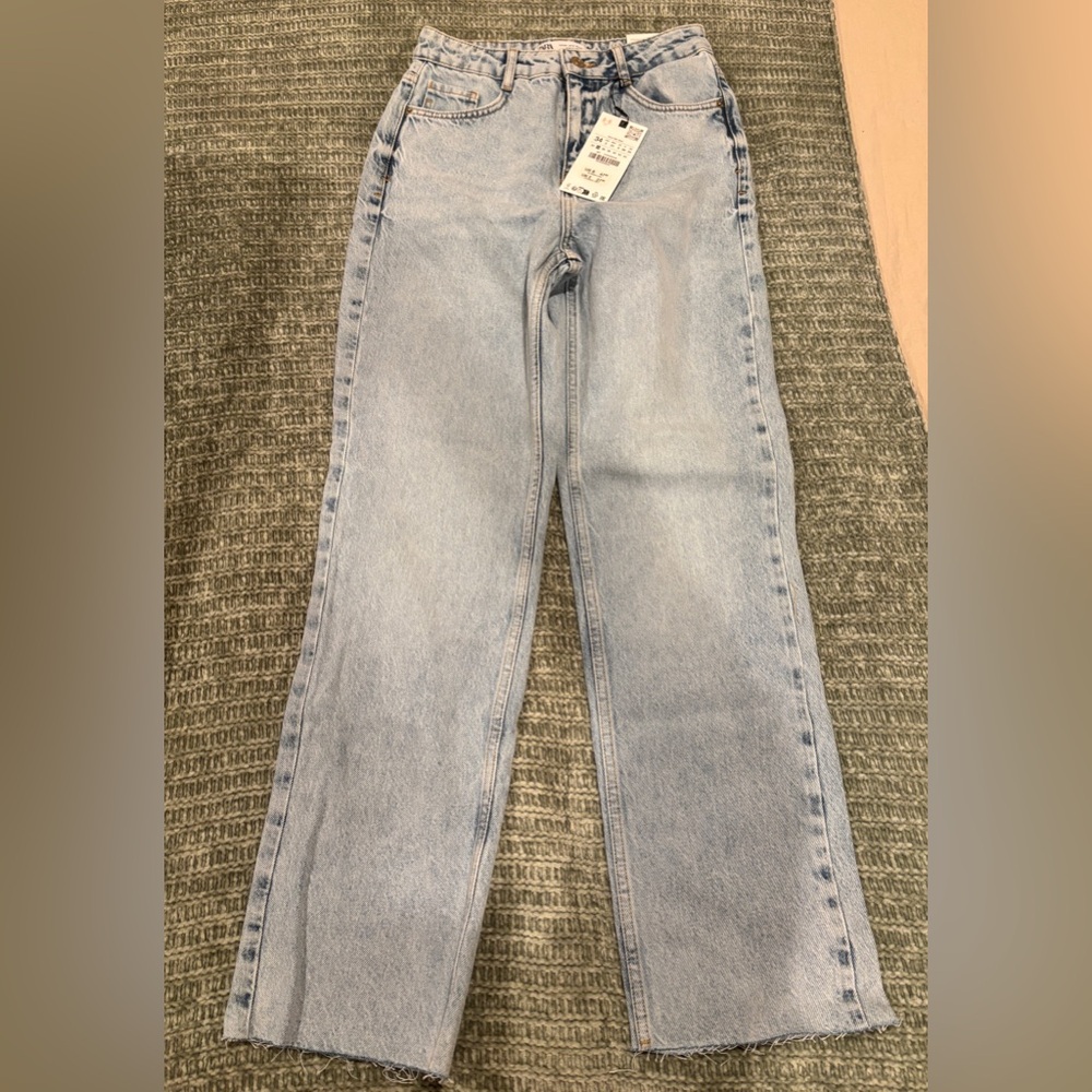 Zara Women's Light Blue Straight Leg Jeans